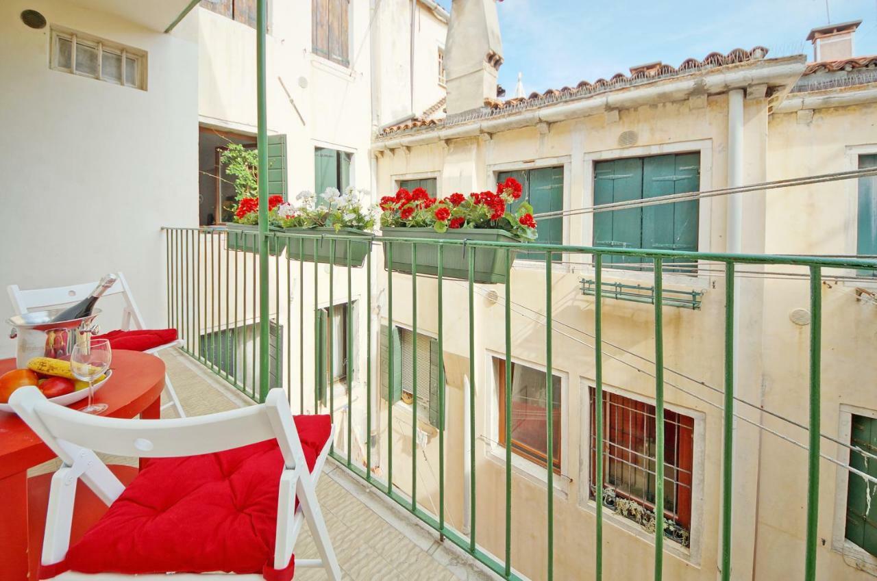 Calle Dei Fabbri Apartment Venedik Dış mekan fotoğraf