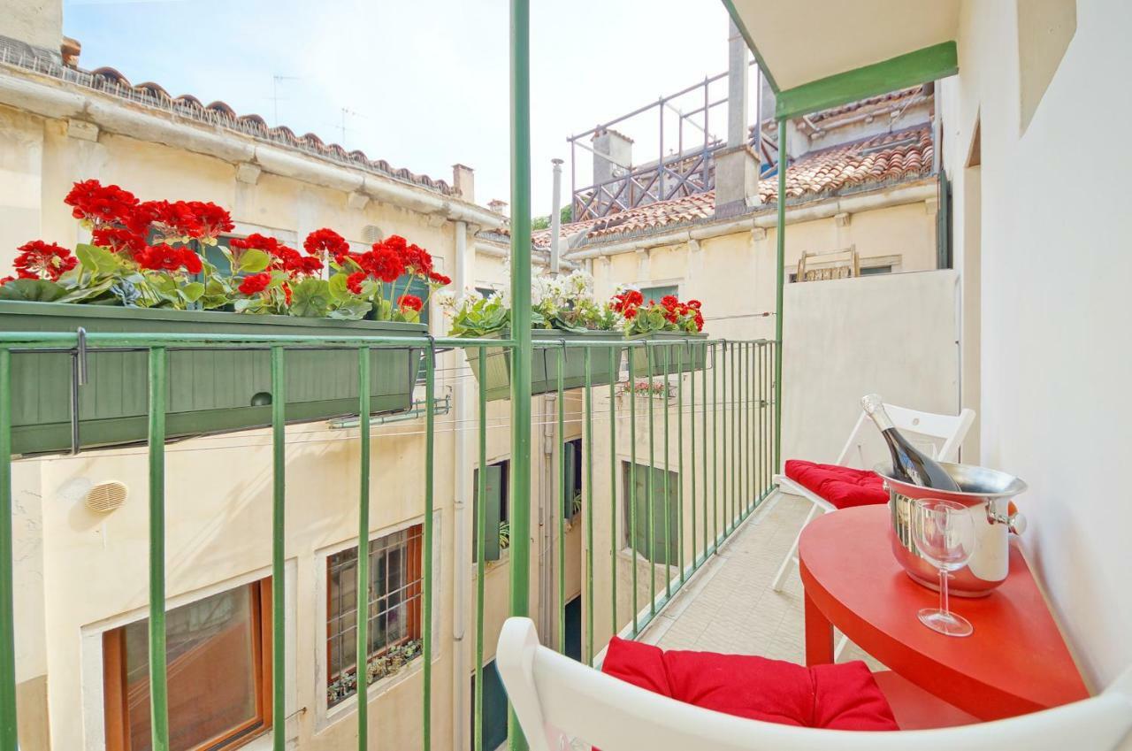 Calle Dei Fabbri Apartment Venedik Dış mekan fotoğraf